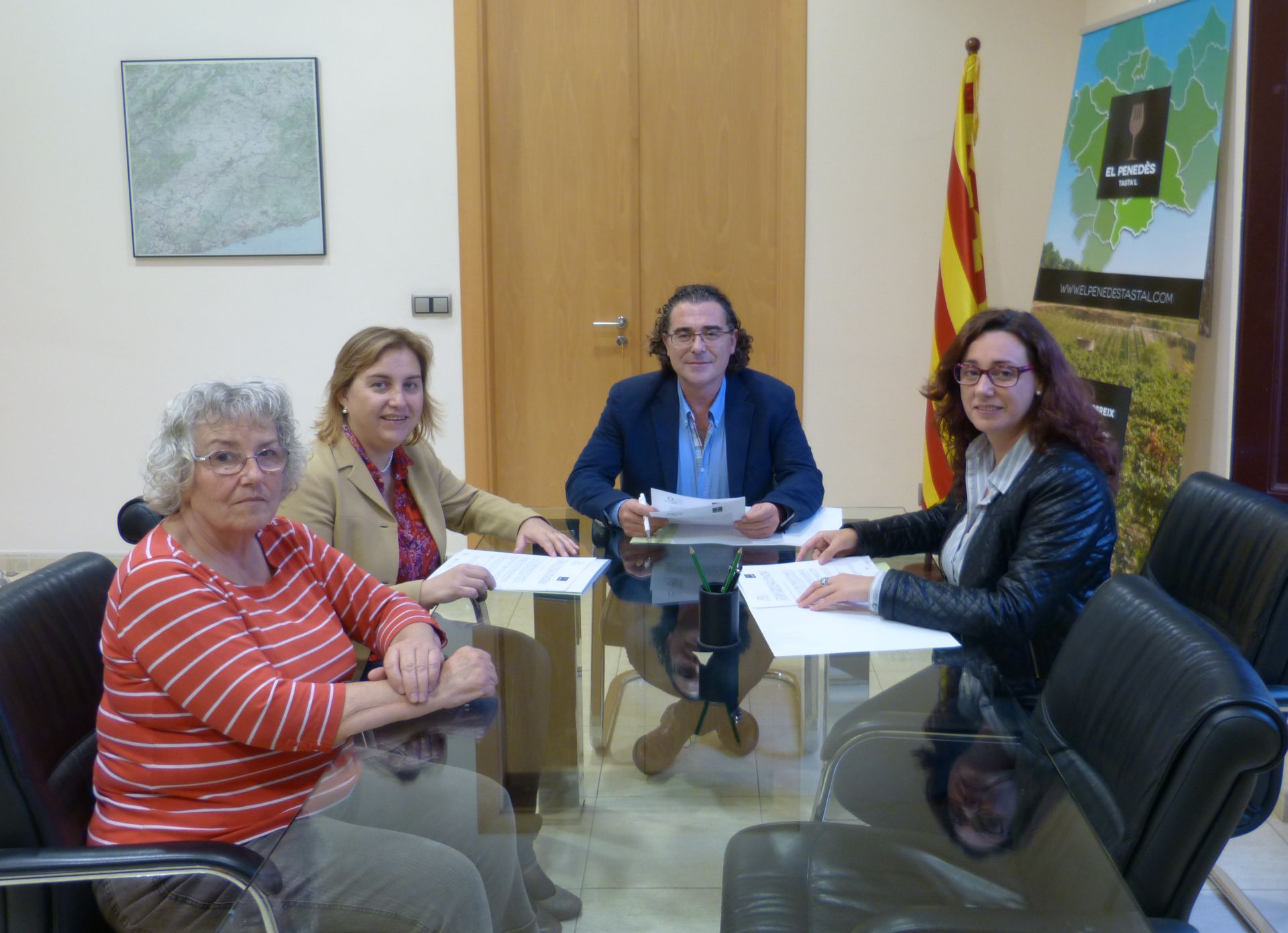 renovacio-conveni-el-penedes-tastal
