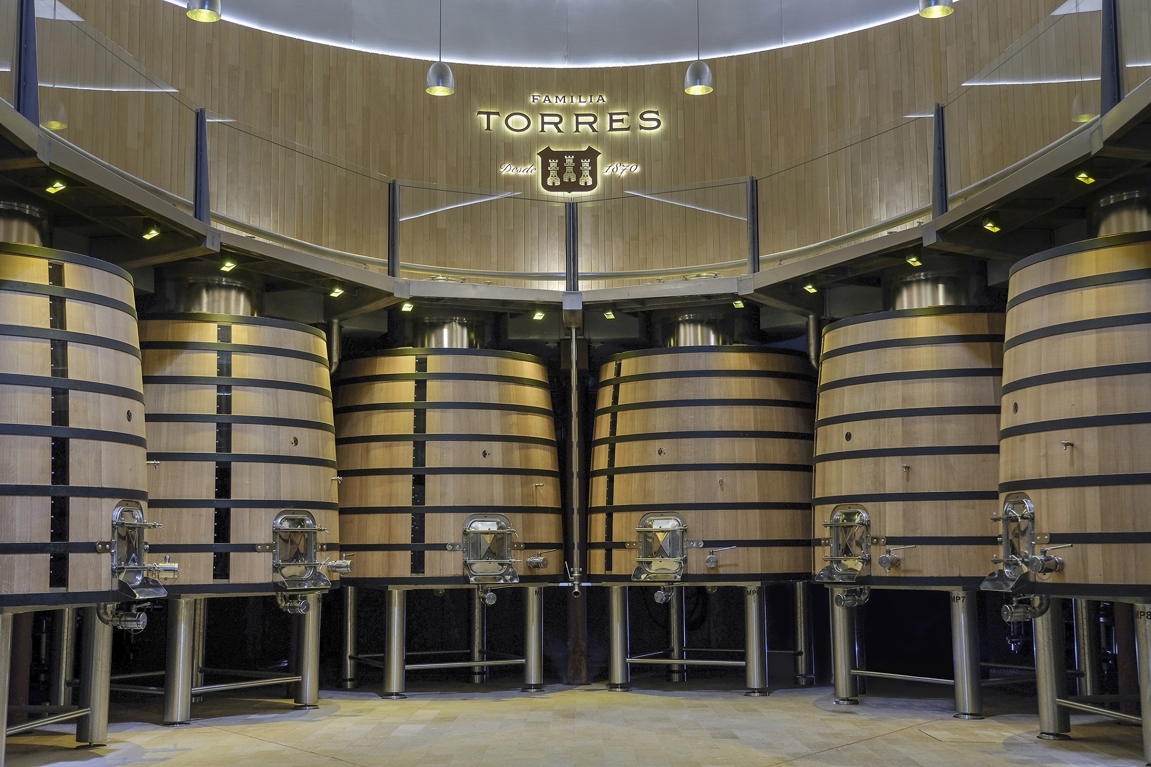 FAMILIA-TORRES_Sala_vinificacion_Mas_La_Plana