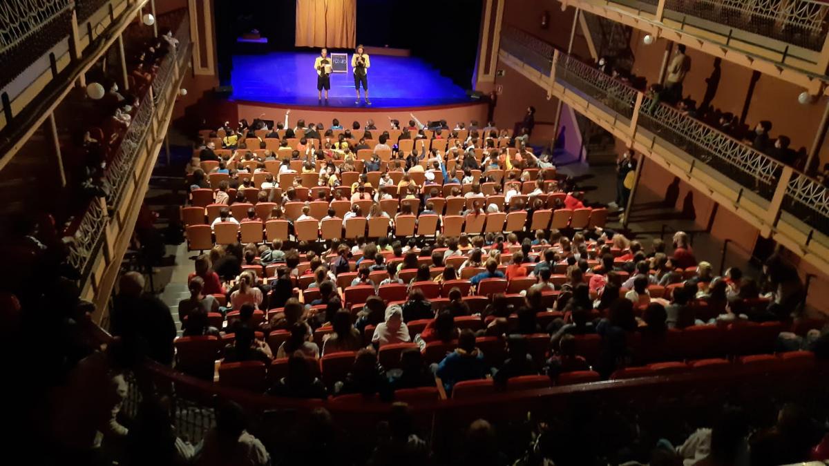 anem_al_teatre_1_0