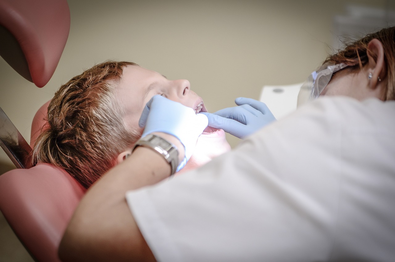 dentist-g0842e8d14_1280