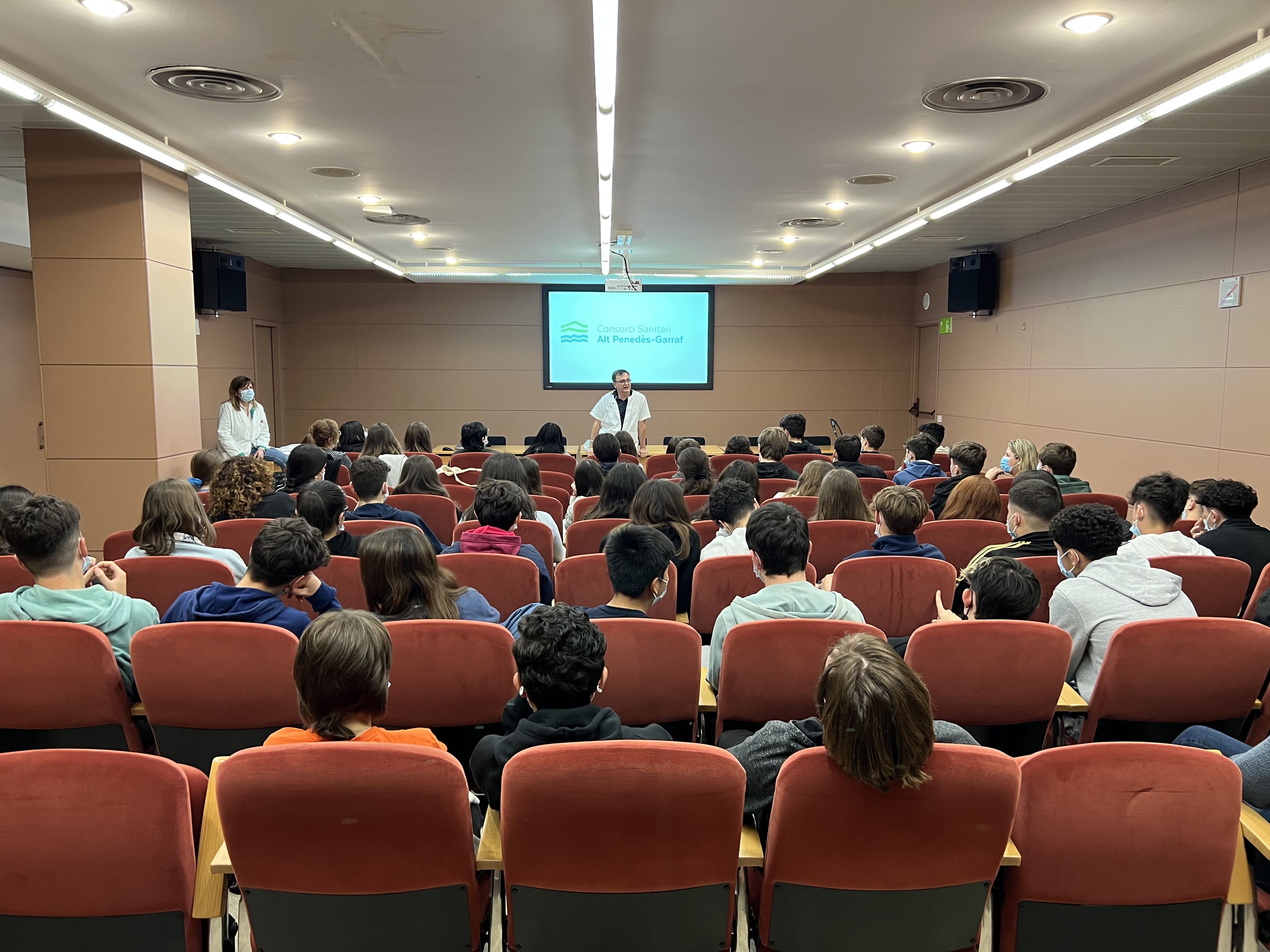 Estudiants visiten l’HCAP