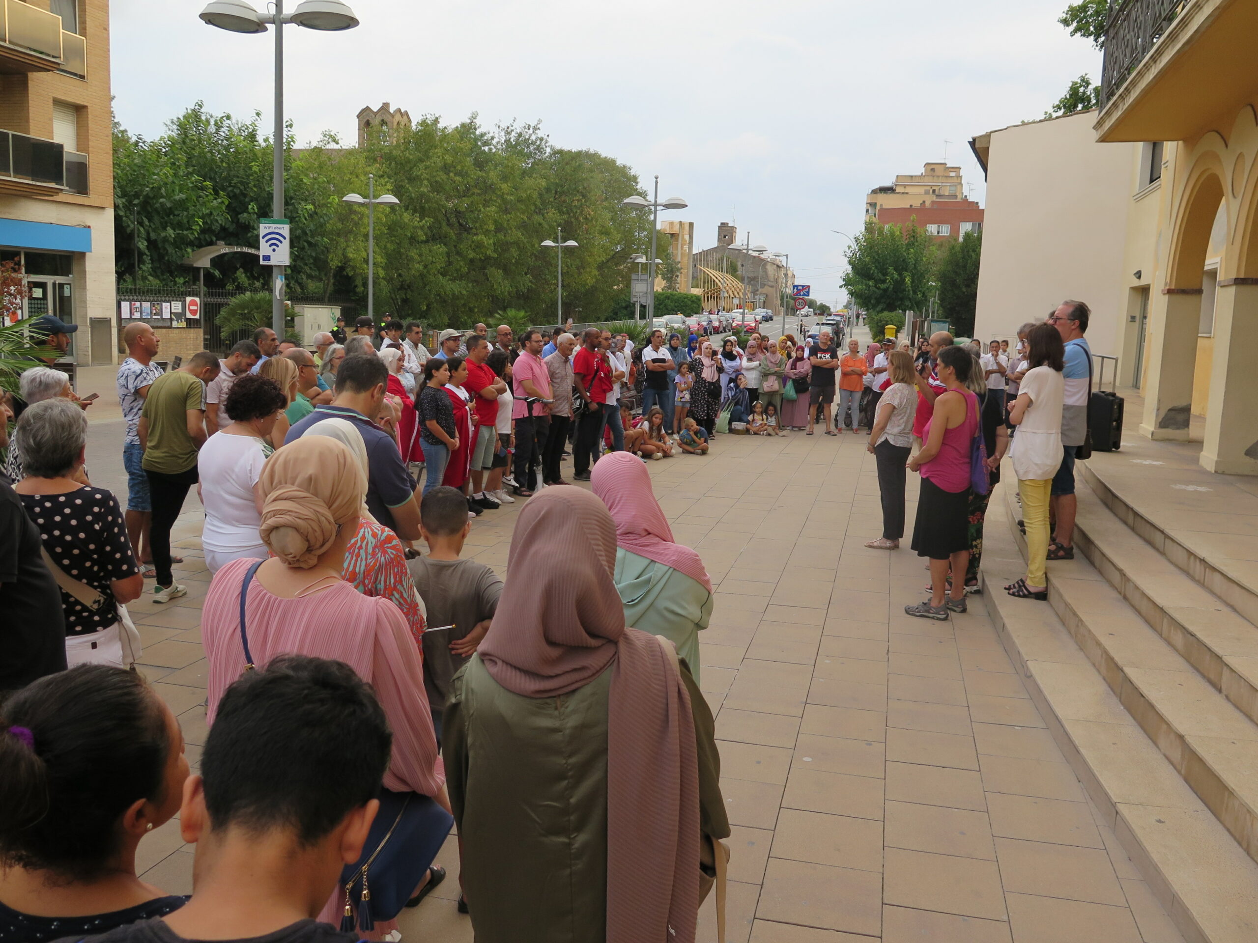 Concentració de suport pel terratrèmol del Marroc (1)