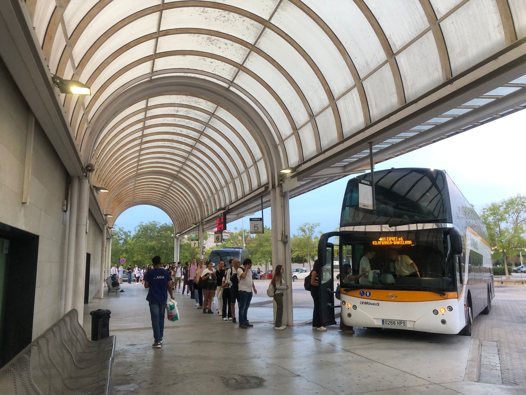 cua bus