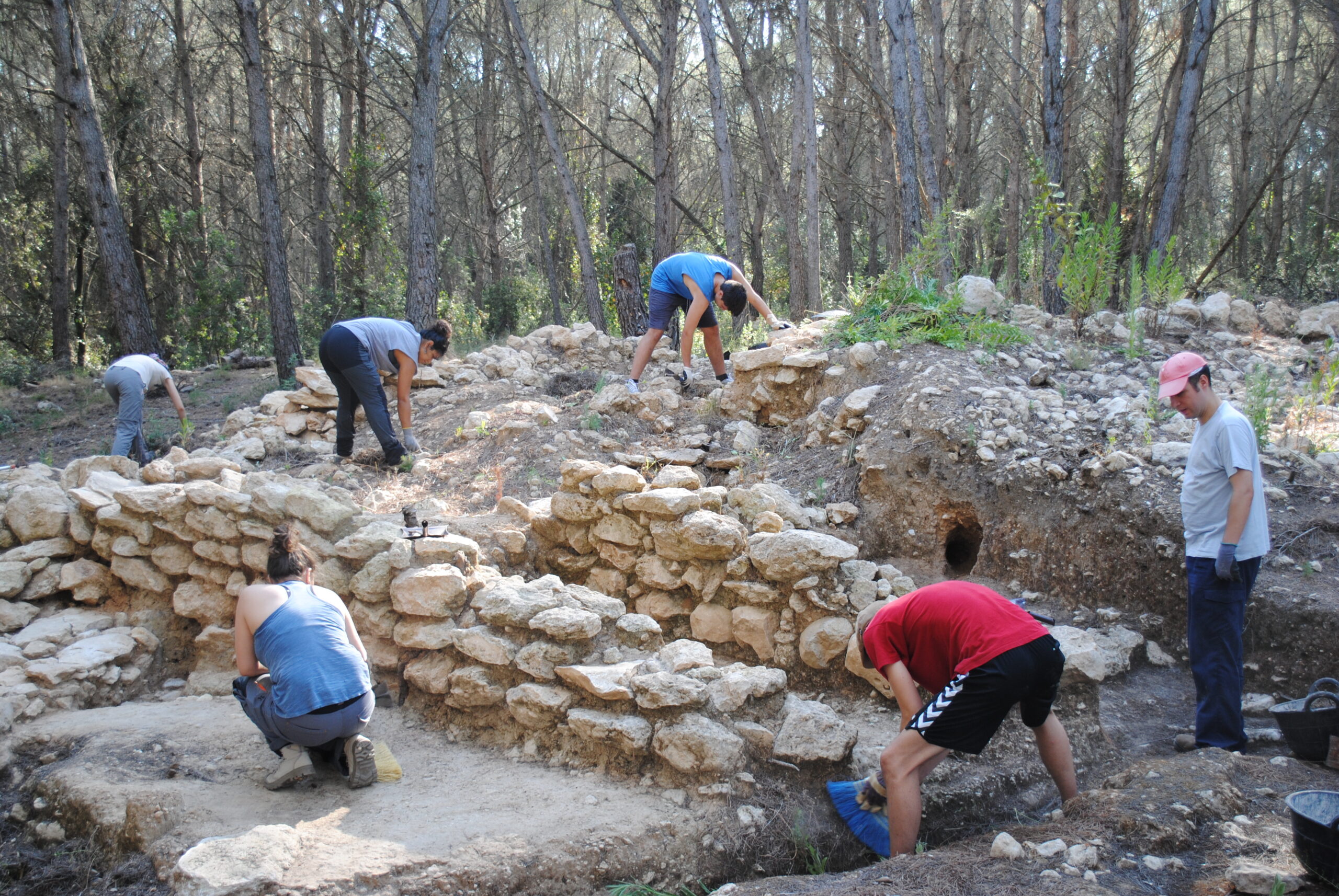 excavacions arqueologiques a la Timba de Santa Barbara Imatge_ Arqueovitis