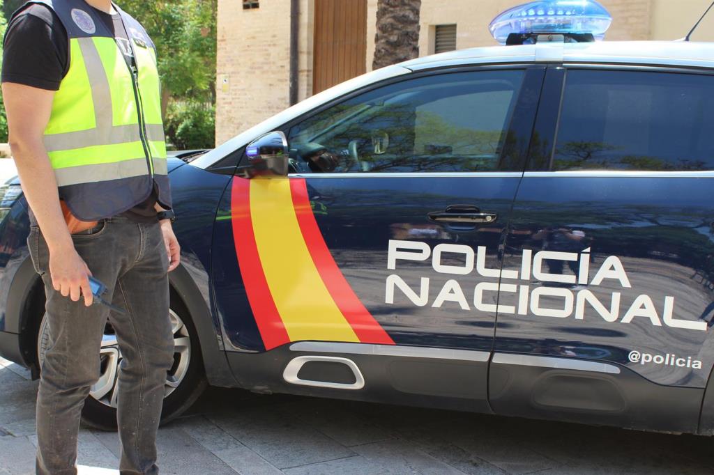 eix-cotxe-de-la-policia-nacional-141259